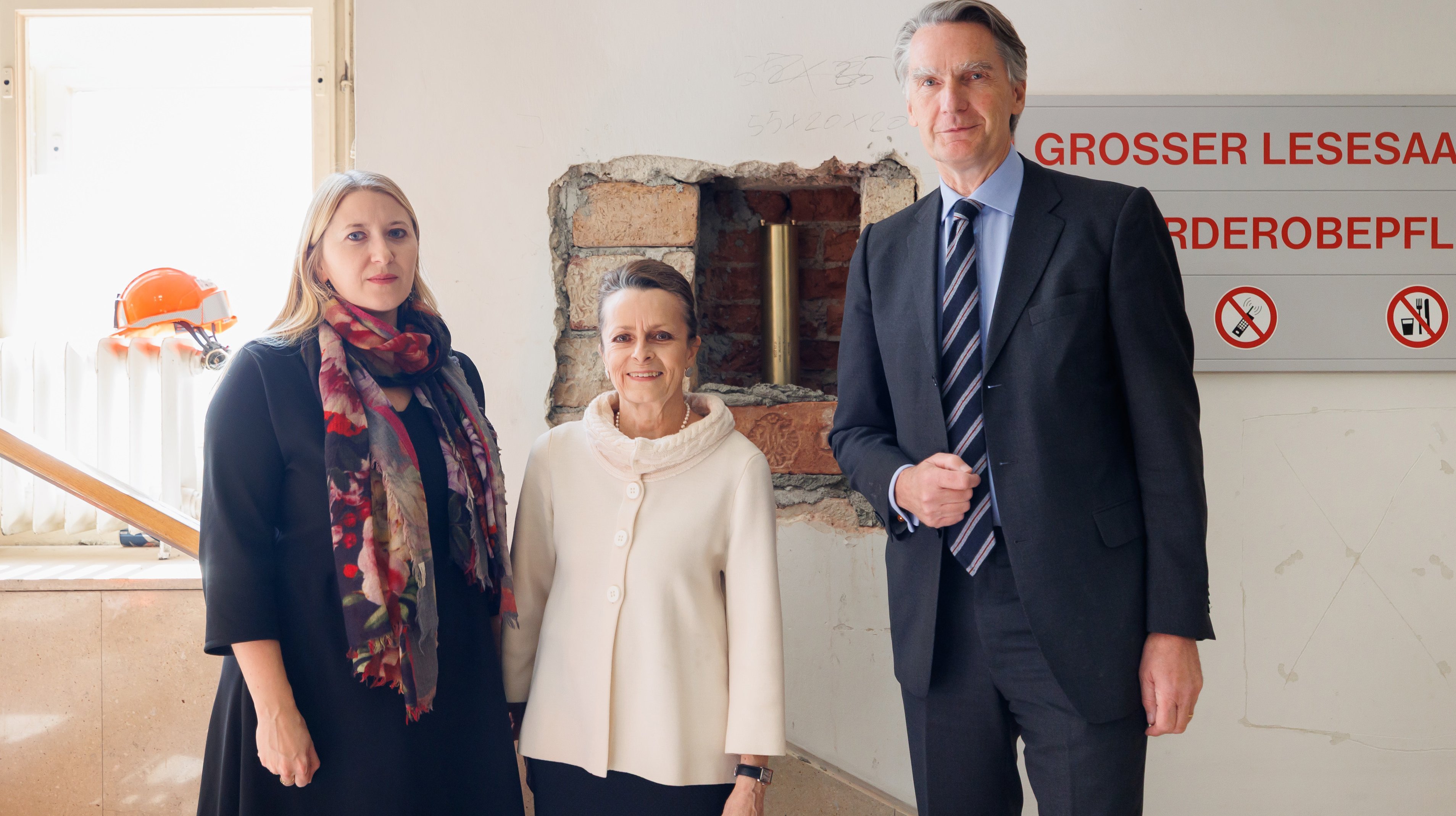 Barbara Heinrich (Wissenschaftsministerium), Christine Dornaus und Sebastian Schütze